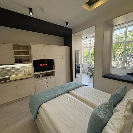 Apartment Boulevard *